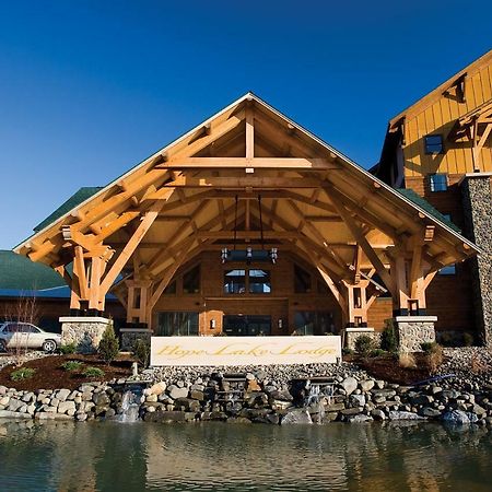 Hope Lake Lodge & Indoor Waterpark Кортленд Екстер'єр фото