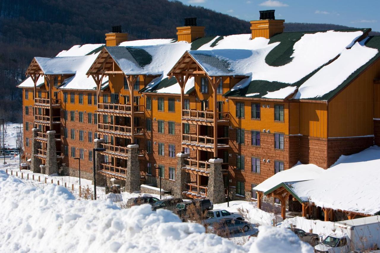 Hope Lake Lodge & Indoor Waterpark Кортленд Екстер'єр фото