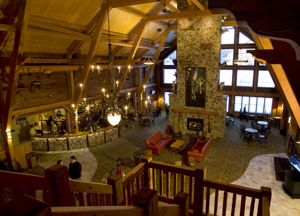 Hope Lake Lodge & Indoor Waterpark Кортленд Екстер'єр фото